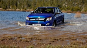 Ford Ranger Pickup Truck ลุยน้ำ