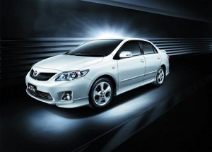 New Toyota Altis 2011 ด้านข้าง