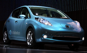 Nissan LEAF 2011 ด้านหน้า