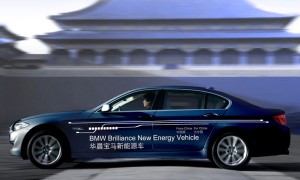 ฺฺBMW Series 5 Plug in Hybrid ด้านข้าง