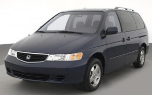 Honda Odyssey 2000 - Front Angle