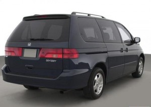 Honda Odyssey 2000 - Rear Angle