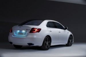 Suzuki Kizashi Ecocharge-Back