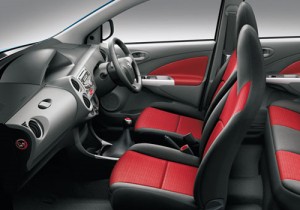 ภายใน Toyota Etios Liva 2012