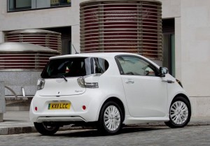 Aston-Martin-Cygnet-2012 - Back (ด้านหลัง)