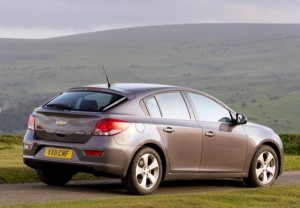 Chevrolet Cruze Hatchback 2012 - ด้านหลัง