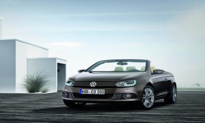 Volkswagen-Eos_2011 ที่มาพร้อมระบบช่วยจอด