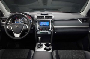 ภายใน Toyota Camry 2012