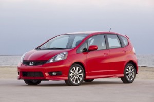 ด้านหน้าของ Honda Fit 2012 ไมเนอร์เชนจ์