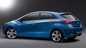 ด้านหลัง Hyundai i30 2013