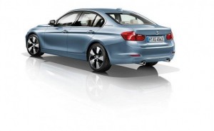 ด้านหลัง BMW Active Hybrid 3 Series