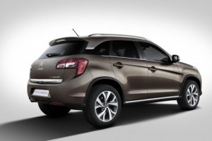 ด้านหลัง Citroen-C4-Aircross