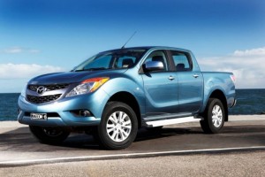 ด้านหน้า Mazda BT-50 2012