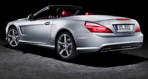 ด้านหลัง Mercedes Benz SL 2013