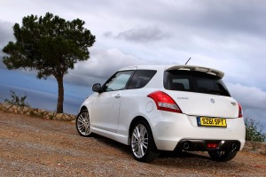 ด้านหลัง Suzuki Swift Sport 2012