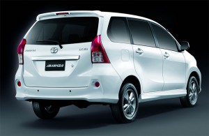 ด้านหลัง Toyota Avanza 2012