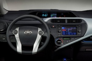 ภายใน Toyota Prius C 2012