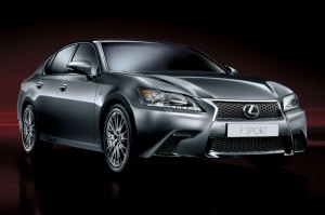 ด้านหน้า Lexus GS F-Sport