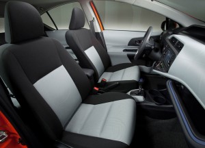 ภายใน 2012 Toyota Prius C