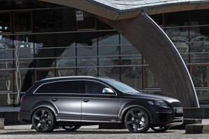 ด้านข้าง Audi Q7 - Fostla