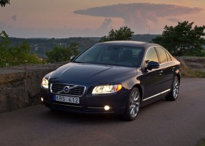 ด้านหน้า Volvo S80 DRIVe