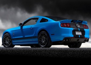 ด้านหลัง 2013 Ford Shelby GT500