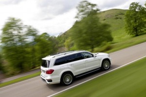 ด้านข้าง 2014 Mercedes Benz GL63 AMG