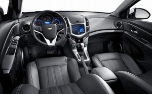 ภายใน 2013 Chevrolet Cruze Hatchback