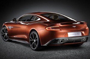 ด้านหลัง Aston Martin Vanquish