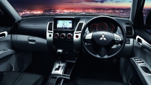 ภายใน Mitsubishi Pajero Sport