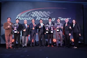 Honda Racing Face 2011_02