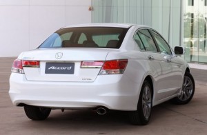 ด้านหลัง Honda Accord - Japan Version