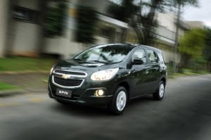 2013-Chevrolet-Spin-Exterior