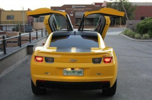 Chevrolet-Camaro-Bumblebee-Limosine