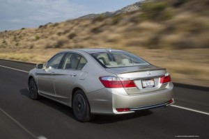 2014-Honda-Accord-PHEV-Back