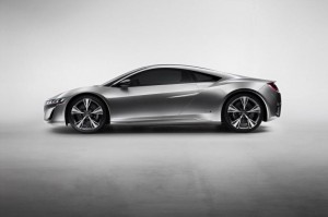 2015-Acura-NSX-Side