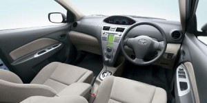 ภายใน Toyota Belta 2012