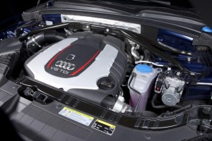 2013-Audi-SQ5-TDI-B&B-Engine