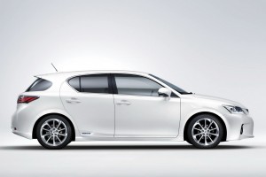 Lexus-CT-200h-Side