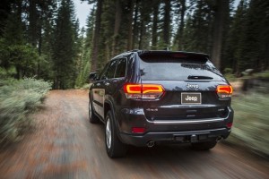 2014-Jeep-Grand-Cherokee-Rear