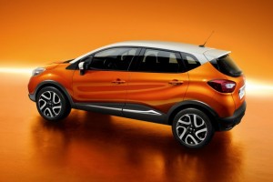 ด้านข้าง Renault - Captur 