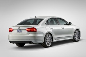 ด้านหลัง Volkswagen Passat 2013