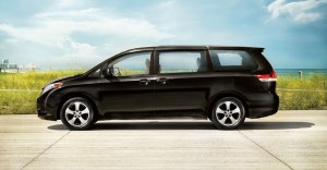 ด้านข้าง Toyota Sienna 2013