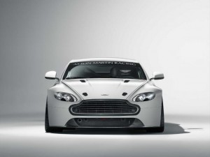 Aston-Martin-Vantage-GT4 