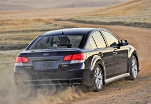 ด้านหลัง Subaru Legacy 2013