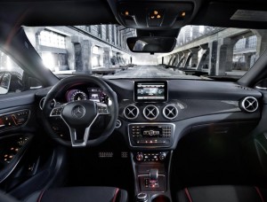 2014-Benz-CLA-45-AMG-Interior