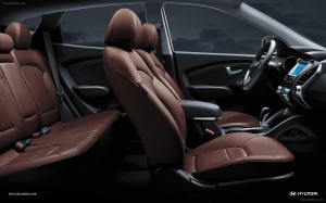 2013-Hyundai-Tucson-Interior