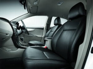 2013-Toyota-Corolla-Altis-TRD-Sportivo-Interior