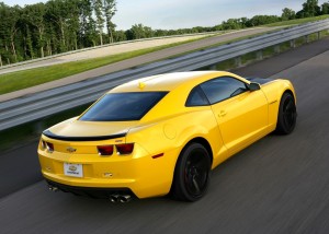 ด้านหลัง Chevrolet Camaro 1LE 2013