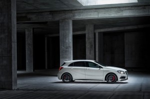 2014-mercedes-benz-a45-amg-side